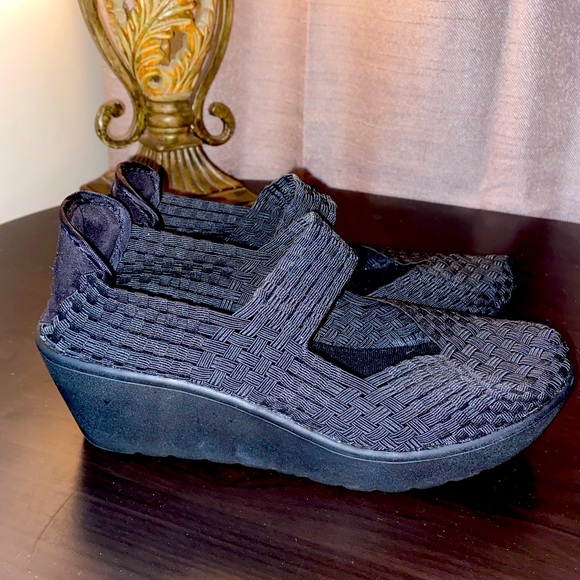 Steven by Steve Madden shoes - Picture 1 of 5